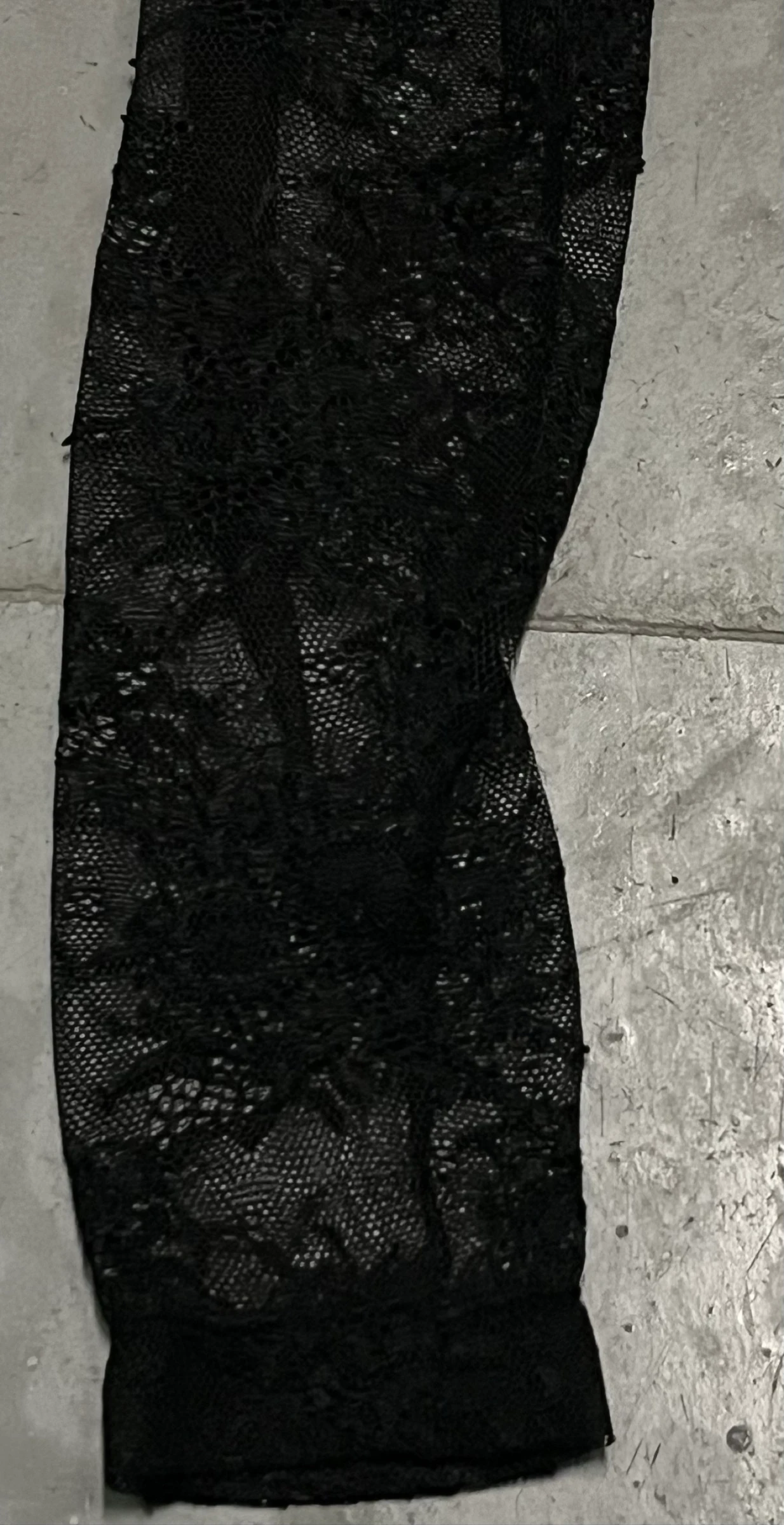 Top cropped preto com mangas de renda – photo 20